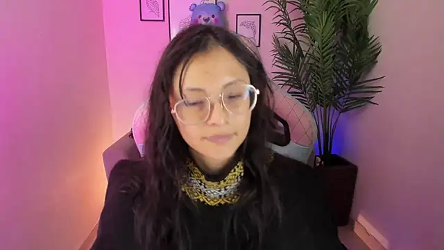 Kyomi chang online show from March 13, 2025, 12:56 pm