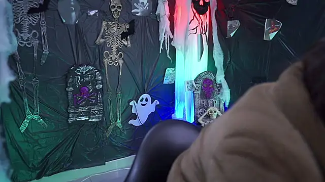 Kyomi chang online show from October 18, 2025, 12:40 pm