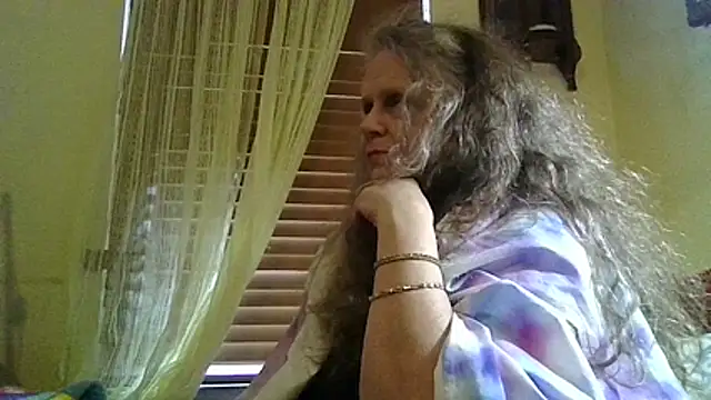 DestineeLoverGirl online show from June 18, 2026, 2:00 pm