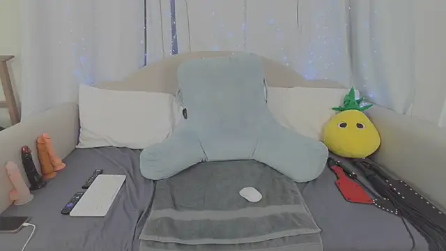 MeghanXO online show from March 1, 2026, 3:34 pm