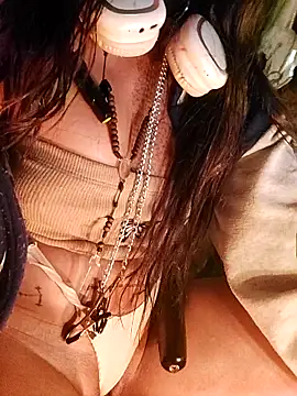 k lebannon online show from October 12, 2025, 5:31 am