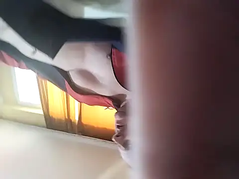 pussyjuicelover38 online show from December 18, 2024, 1:45 pm