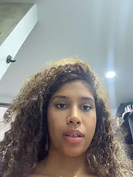 Snapshot of stormyy_ chatting on February 15, 2026, 7:35 pm stormyy online show from February 15, 2026, 7:35 pm