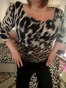 Snapshot of Myrnasexxx chatting on January 10, 2026, 5:08 pm Myrnasexxx online show from January 10, 2026, 5:08 pm