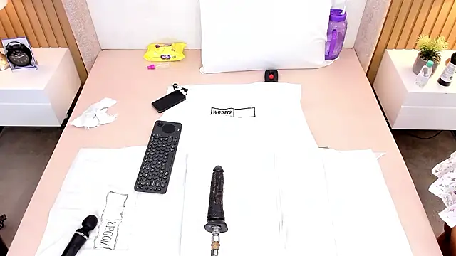 Snapshot of bounce_katty chatting on February 27, 2026, 8:41 pm bounce katty online show from February 27, 2026, 8:41 pm