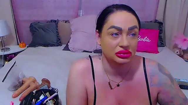 BustyVicky online show from October 3, 2025, 10:00 pm