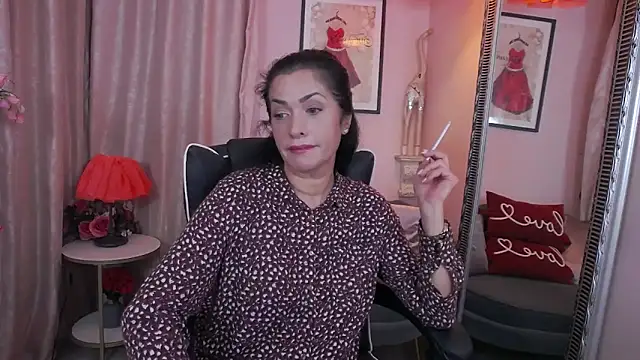 Snapshot of AnelissaReys chatting on February 6, 2025, 2:15 pm AnelissaReys online show from February 6, 2025, 2:15 pm