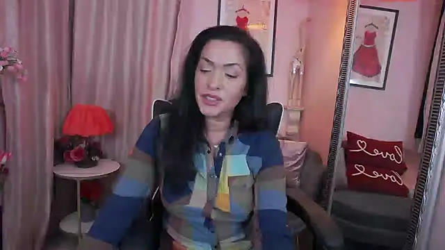 Snapshot of AnelissaReys chatting on February 14, 2025, 4:41 pm AnelissaReys online show from February 14, 2025, 4:41 pm