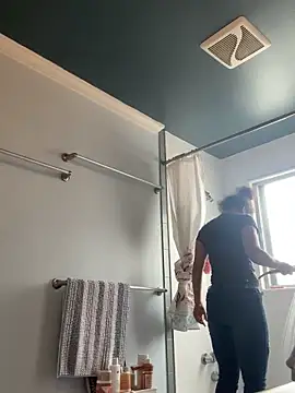 RuggyRackz online show from November 17, 2025, 6:23 pm