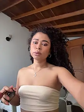 GabriSaenz online show from April 3, 2026, 12:55 pm