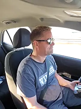 Snapshot of Trucker_Hunter chatting on February 9, 2025, 9:58 am Trucker Hunter online show from February 9, 2025, 9:58 am