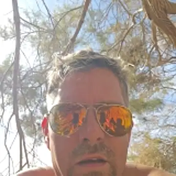 Snapshot of Trucker_Hunter chatting on April 3, 2026, 4:24 pm Trucker Hunter online show from April 3, 2026, 4:24 pm