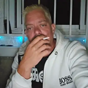 Snapshot of Trucker_Hunter chatting on January 5, 2026, 11:08 pm Trucker Hunter online show from January 5, 2026, 11:08 pm