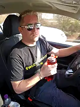 Snapshot of Trucker_Hunter chatting on March 9, 2025, 9:46 am Trucker Hunter online show from March 9, 2025, 9:46 am