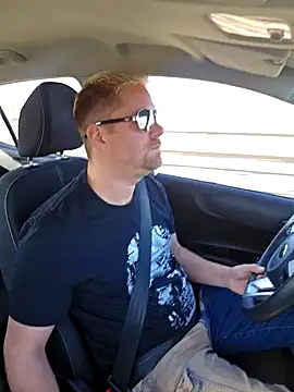 Snapshot of Trucker_Hunter chatting on March 6, 2025, 9:47 am Trucker Hunter online show from March 6, 2025, 9:47 am