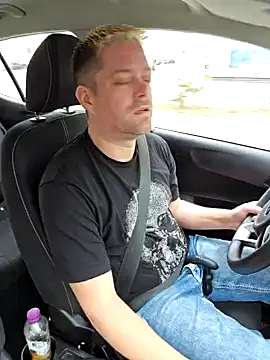 Snapshot of Trucker_Hunter chatting on March 14, 2025, 1:35 pm Trucker Hunter online show from March 14, 2025, 1:35 pm