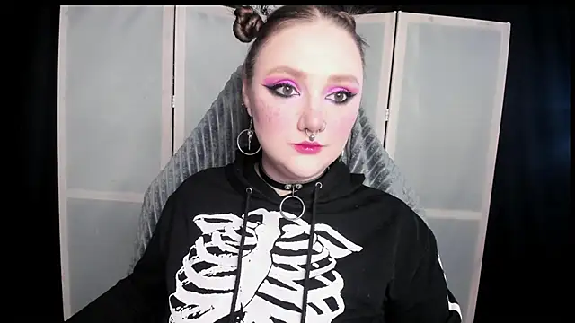 YourDyingBride online show from April 12, 2026, 2:37 am