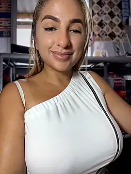Snapshot of sammyqueenx21 chatting on April 30, 2026, 8:57 pm sammyqueenx21 online show from April 30, 2026, 8:57 pm