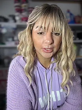 Snapshot of sammyqueenx21 chatting on November 20, 2025, 1:01 pm sammyqueenx21 online show from November 20, 2025, 1:01 pm