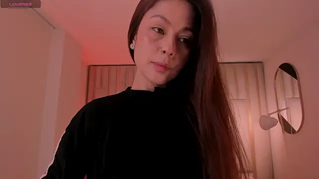 Snapshot of ErikaBenz_ chatting on June 10, 2026, 12:28 pm ErikaBenz online show from June 10, 2026, 12:28 pm