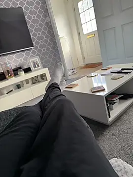 Snapshot of Furdale chatting on October 28, 2025, 2:49 pm Furdale online show from October 28, 2025, 2:49 pm