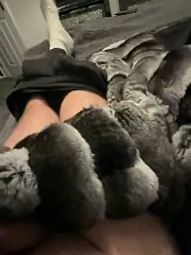 Snapshot of Furdale chatting on November 12, 2025, 4:22 pm Furdale online show from November 12, 2025, 4:22 pm