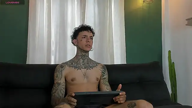 Aron ford online show from November 11, 2025, 4:46 pm