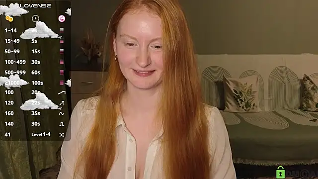 astoria ross  online show from December 15, 2025, 3:18 pm