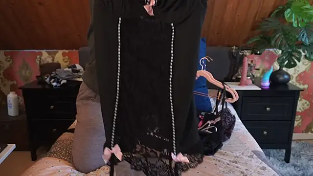 TessaWinter online show from April 4, 2026, 3:29 pm