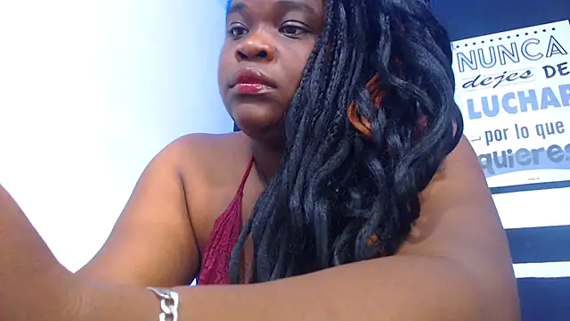 YeminaLeman online show from June 3, 2026, 2:33 pm