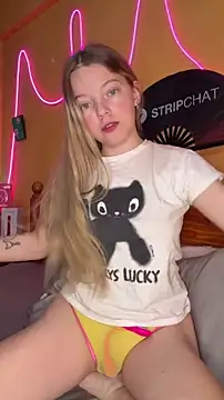 -veranito- online show from February 10, 2026, 3:05 am