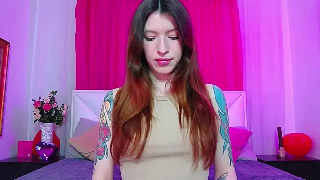 WildRedBerry online show from March 27, 2026, 8:01 am