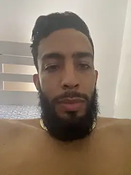 Snapshot of Alessandro__Rossi chatting on October 11, 2025, 7:37 pm Alessandro Rossi online show from October 11, 2025, 7:37 pm