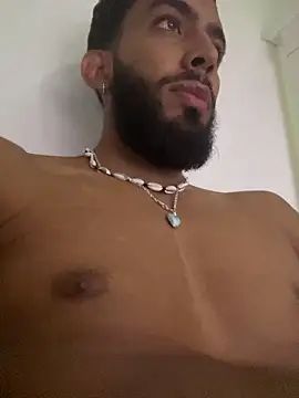 Snapshot of Alessandro__Rossi chatting on February 24, 2026, 4:52 pm Alessandro Rossi online show from February 24, 2026, 4:52 pm