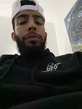 Snapshot of Alessandro__Rossi chatting on October 14, 2025, 4:40 pm Alessandro Rossi online show from October 14, 2025, 4:40 pm