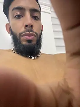 Snapshot of Alessandro__Rossi chatting on November 3, 2025, 8:34 pm Alessandro Rossi online show from November 3, 2025, 8:34 pm