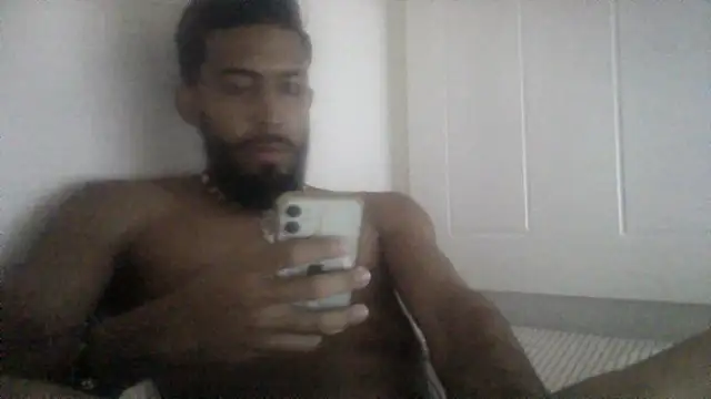 Snapshot of Alessandro__Rossi chatting on March 3, 2026, 4:25 pm Alessandro Rossi online show from March 3, 2026, 4:25 pm