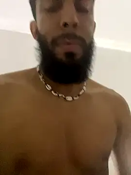 Alessandro  Rossi online show from December 5, 2025, 8:06 pm