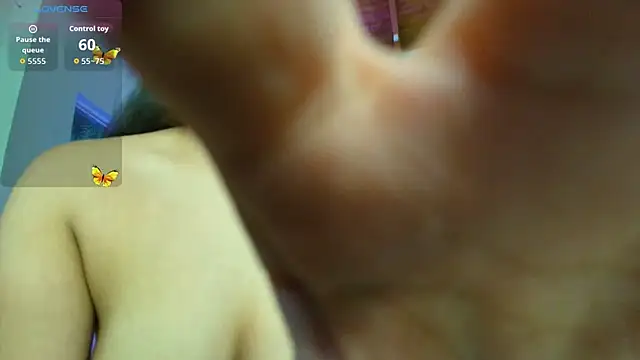 shanakendall online show from October 13, 2025, 12:07 pm