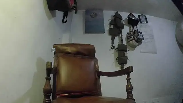 Snapshot of crazylatinguyy chatting on November 15, 2025, 3:38 pm crazylatinguyy online show from November 15, 2025, 3:38 pm