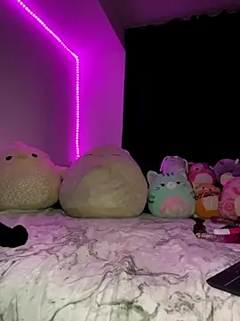 katyaaxo online show from November 18, 2025, 1:43 am