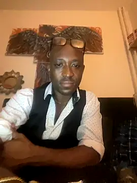 Snapshot of KingB8r chatting on September 28, 2025, 3:46 am KingB8r online show from September 28, 2025, 3:46 am