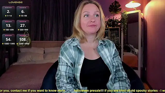 Snapshot of Lazy_Lady chatting on October 6, 2025, 1:45 pm Lazy Lady online show from October 6, 2025, 1:45 pm