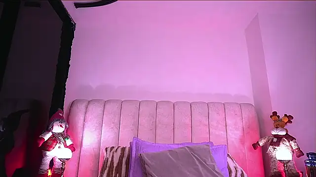 danna berlin  online show from November 8, 2025, 7:17 pm