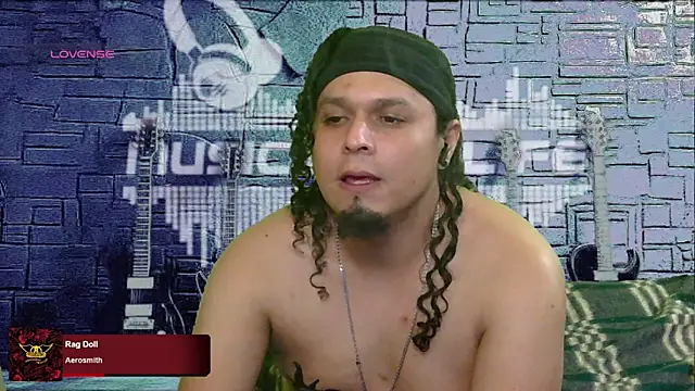 chino roz online show from February 28, 2025, 9:47 am