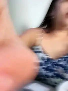 Latina sexy1 online show from October 28, 2025, 1:21 pm