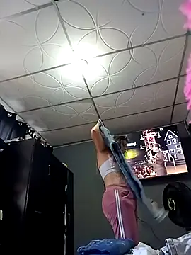 Latina sexy1 online show from March 13, 2026, 12:32 pm