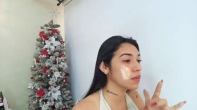 Snapshot of Sassy--Girl chatting on December 21, 2025, 12:40 pm Sassy--Girl online show from December 21, 2025, 12:40 pm