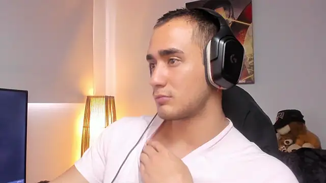 AlexRivera6 online show from January 4, 2025, 9:41 pm