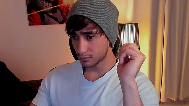 Snapshot of AlexRivera6 chatting on May 15, 2026, 4:38 pm AlexRivera6 online show from May 15, 2026, 4:38 pm